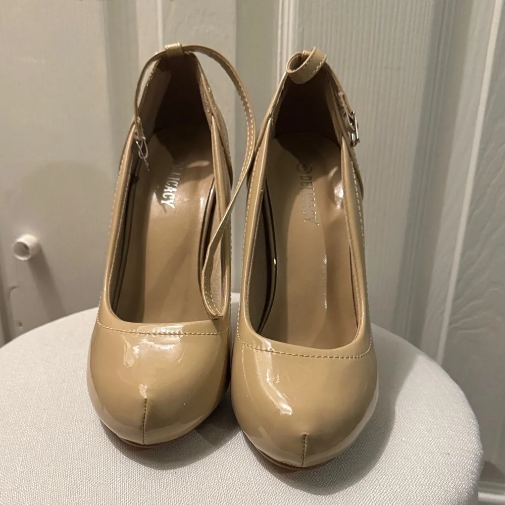 Delicacy Nude Patent Heels - Picture 2 of 4